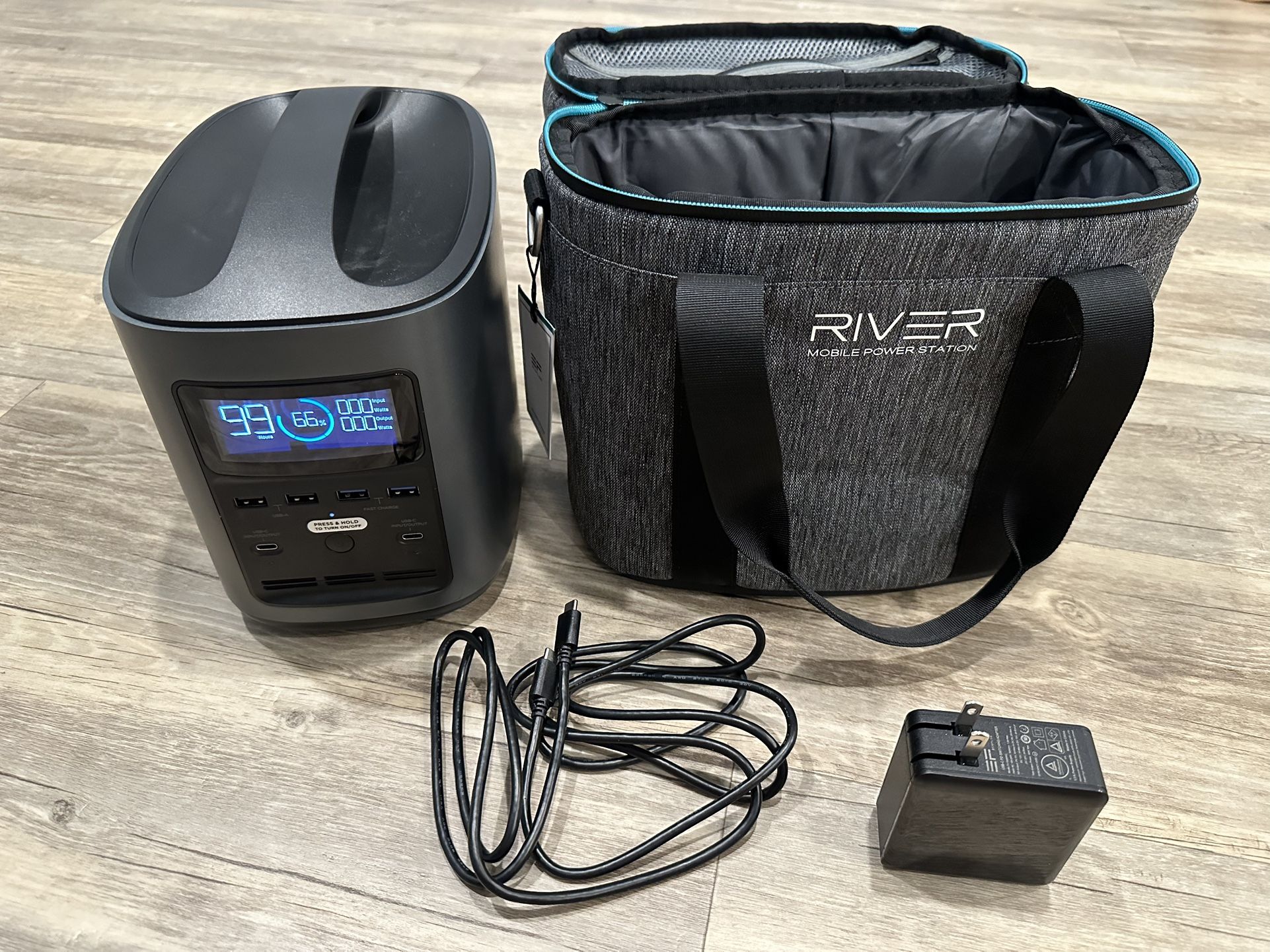 EcoFlow RIVER 370Wh Mobile Power Station