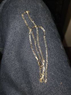 Solid 18K Gold Italian Figaro Chain – 4.25g (Stamped 750 / Italy)