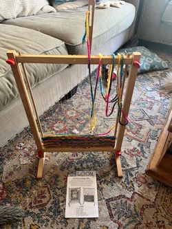Melissa and Doug loom