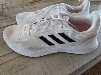 Adidas Tennis Shoes