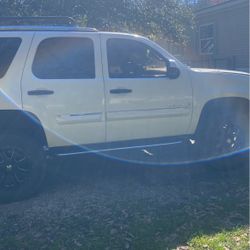 2007 GMC Yukon Denali 