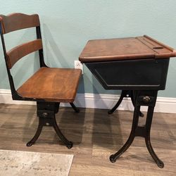 Antique School Bench For Kids Great Condition/ We Deliver Depending On Distance For A Fee