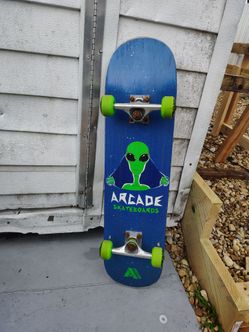 Skateboard FOR SALE.