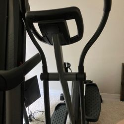 Elliptical Trainer Cardio Machine 