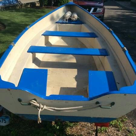 12 ft Stur-Dee Dory, 4 hp Yamaha, Karavan Trailer