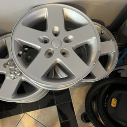 Five Brand New Jeep Wrangler Rims $200