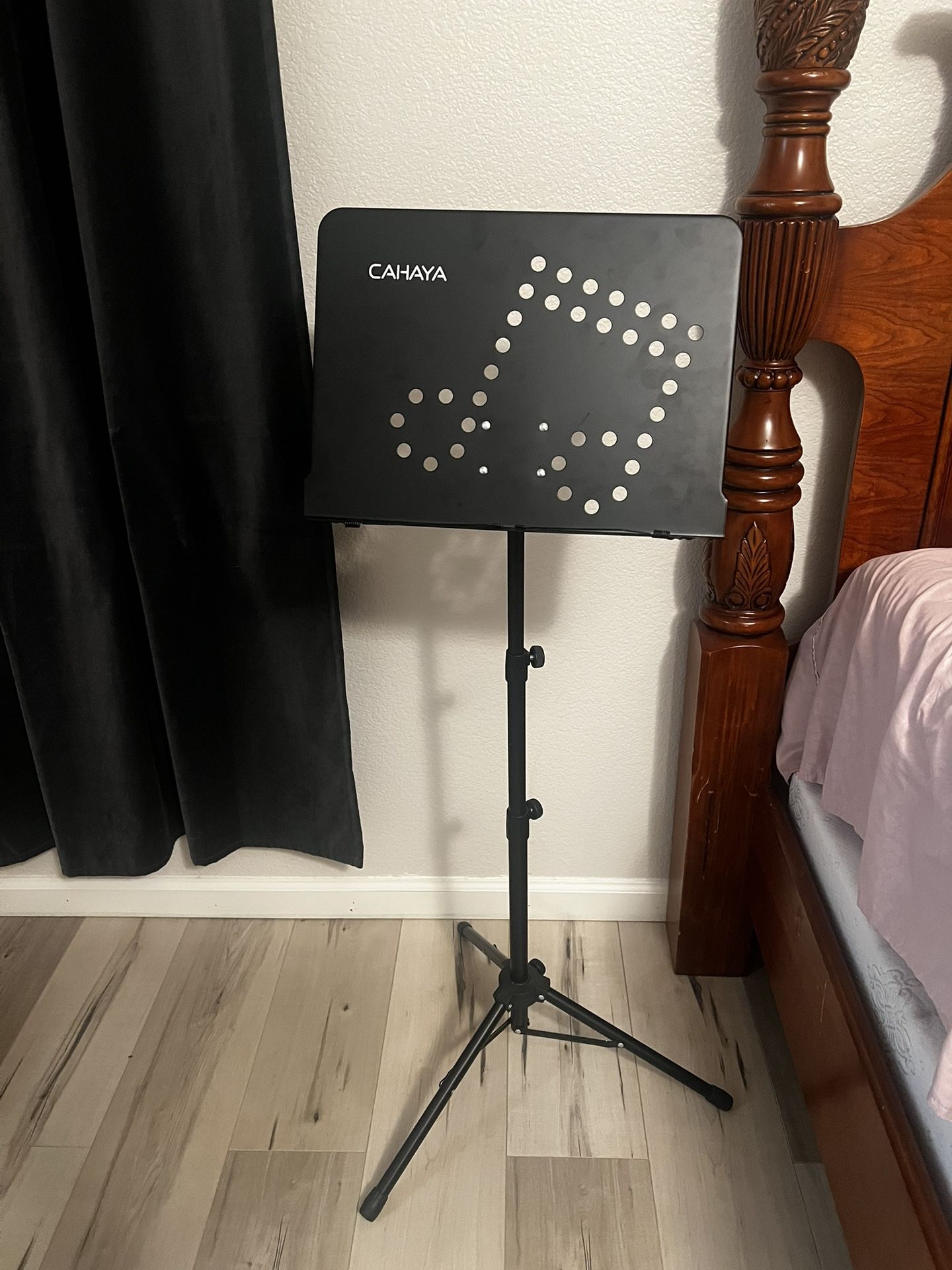 Music stand 