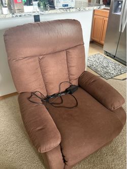 Free electric chair