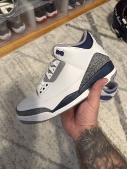 Air Jordan 3 Size 9 (No Box)