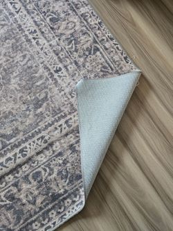 Area rug