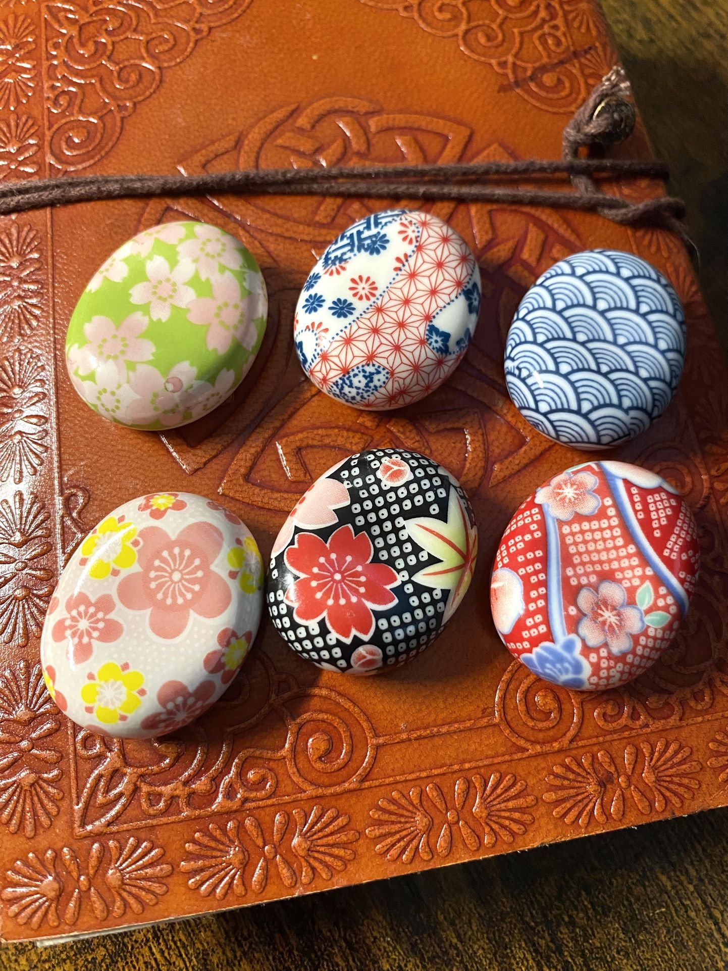 Set of 6 Colorful Japanese Design Chopstick Rests Japanese-style ceramic chopstick holders, also known as chopstick rests or hashioki.