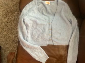 CASHMERE SWEATER
