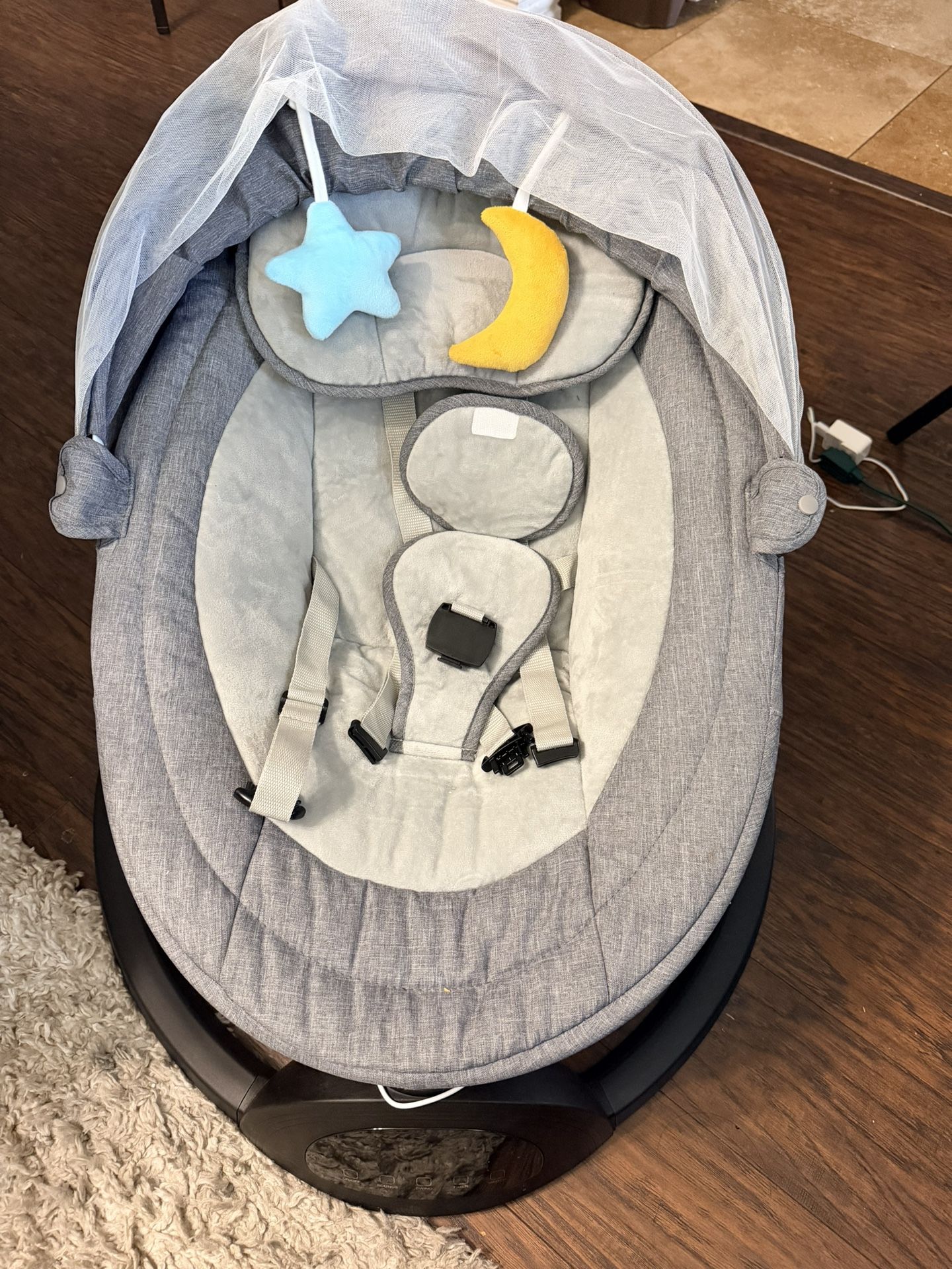 Baby Swing W/Bluetooth & 5 Speeds