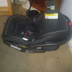New Car Seat Graco Trueshield