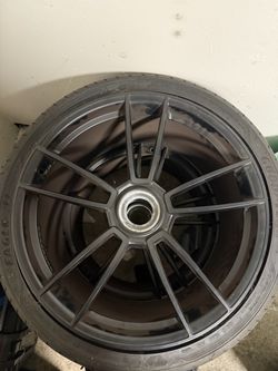 Porsche 992 OEM wheels