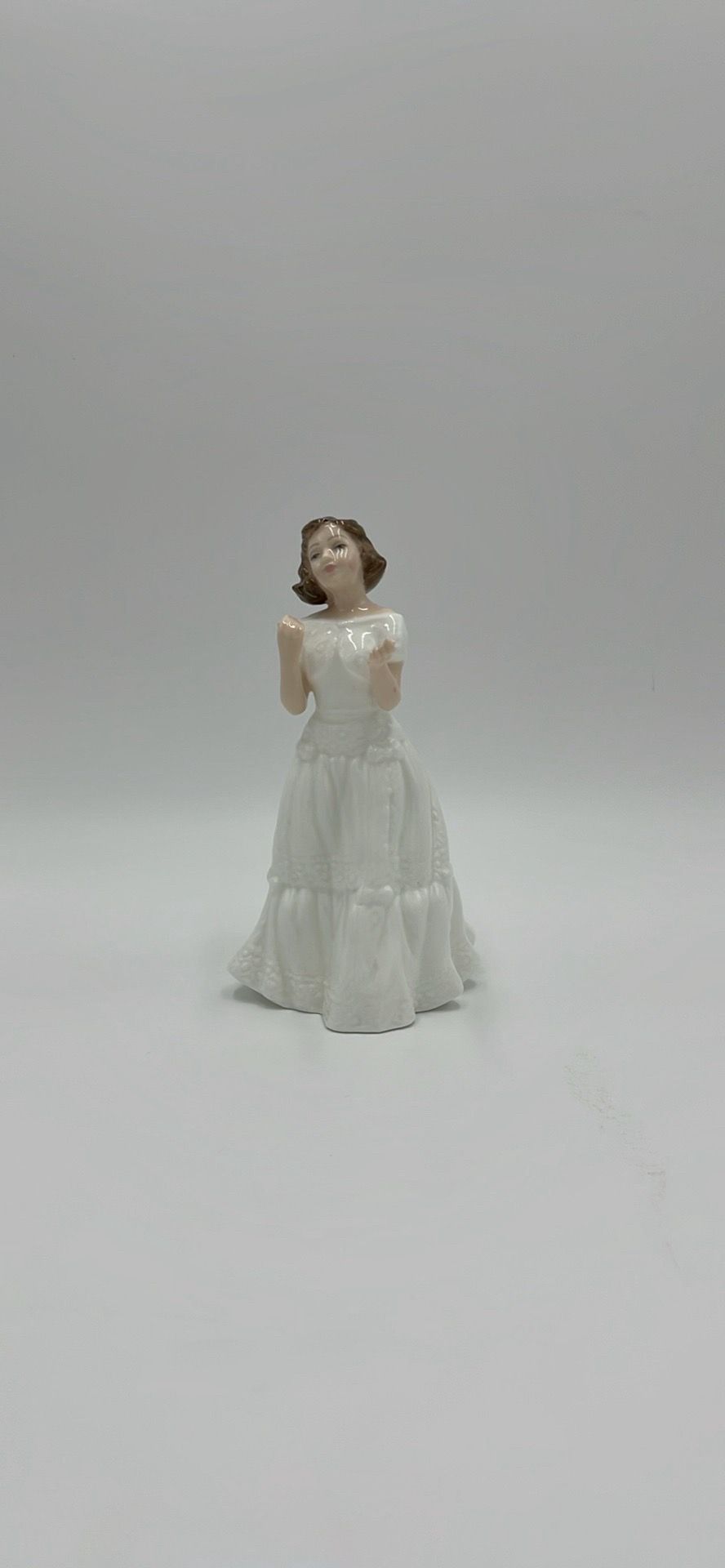 Royal Doulton Welcome Figurine HN 3764