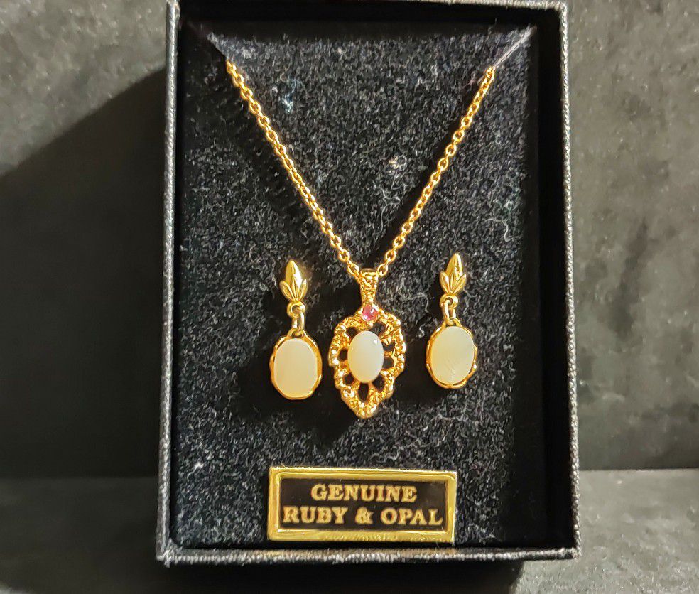 Van Doran Genuine Ruby & Opal Gold Plated 18" Chain & Earring Set New in Box