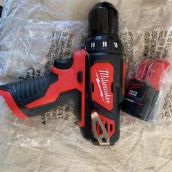 Milwaukee 12v Drill With Battery & Charger + Impact