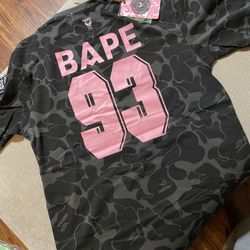 Bape T Shirt. Miami Club.  Size XL And L      90$ 