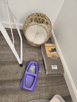 Kitten Bed Bowl and Scratcher New