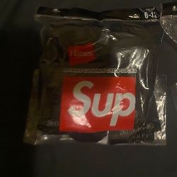 Black Supreme Hanes Socks (4 Pack) (Last One) 🔥