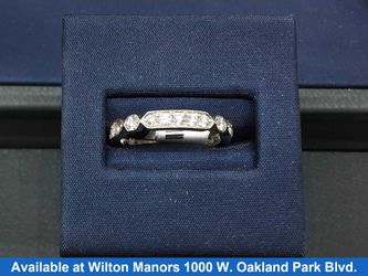Women's Ring - White Gold 14k (.585) 2.3 grams Size 6