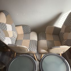 2 High Back Chairs With 2 End Tables /pick Up 150.00 
