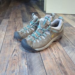 Keen Hiking Shoes