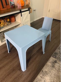 Kid table