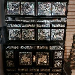 Korean Lacquor Decorative Fancy  Dresser