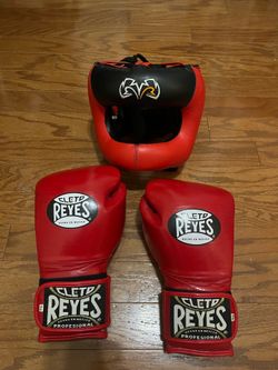 Authentic 14oz cleto reyes gloves and rival headgear