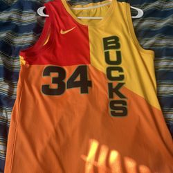 Rare Nike Men’s Giannis Antetokounmpo City Jersey 2018-19 