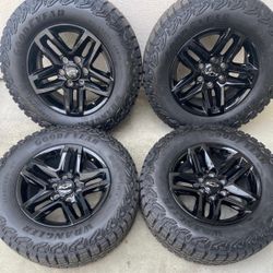 Chevy Silverado Trail Boss Factory Wheels Tires