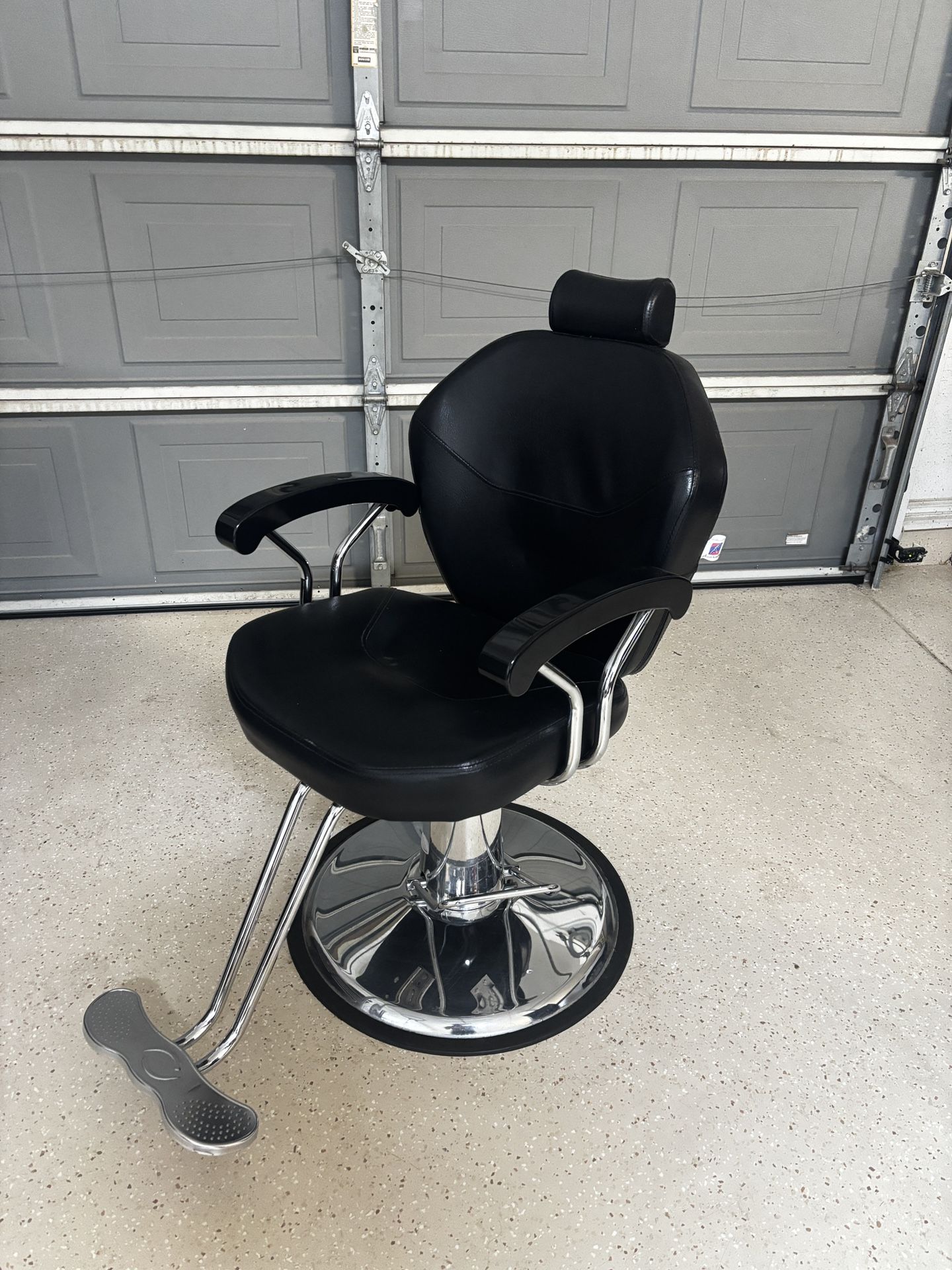 Barber chair