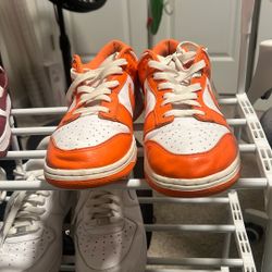 Syracuse, low dunks