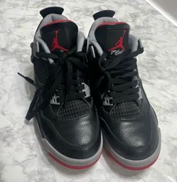Air Jordan 4 Retro Bred Sneakers