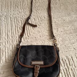 Chaps Crossbody Bag Black Brown Faux Leather Flap Small Purse Preppy Classic