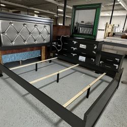 New Queen Size bed frame with dresser and mirror and 1 nightstand  🚚 We can deliver 🚚 $39 initial payment  Total price $1399