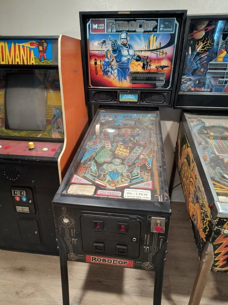 Original Robocop Pinball Machine