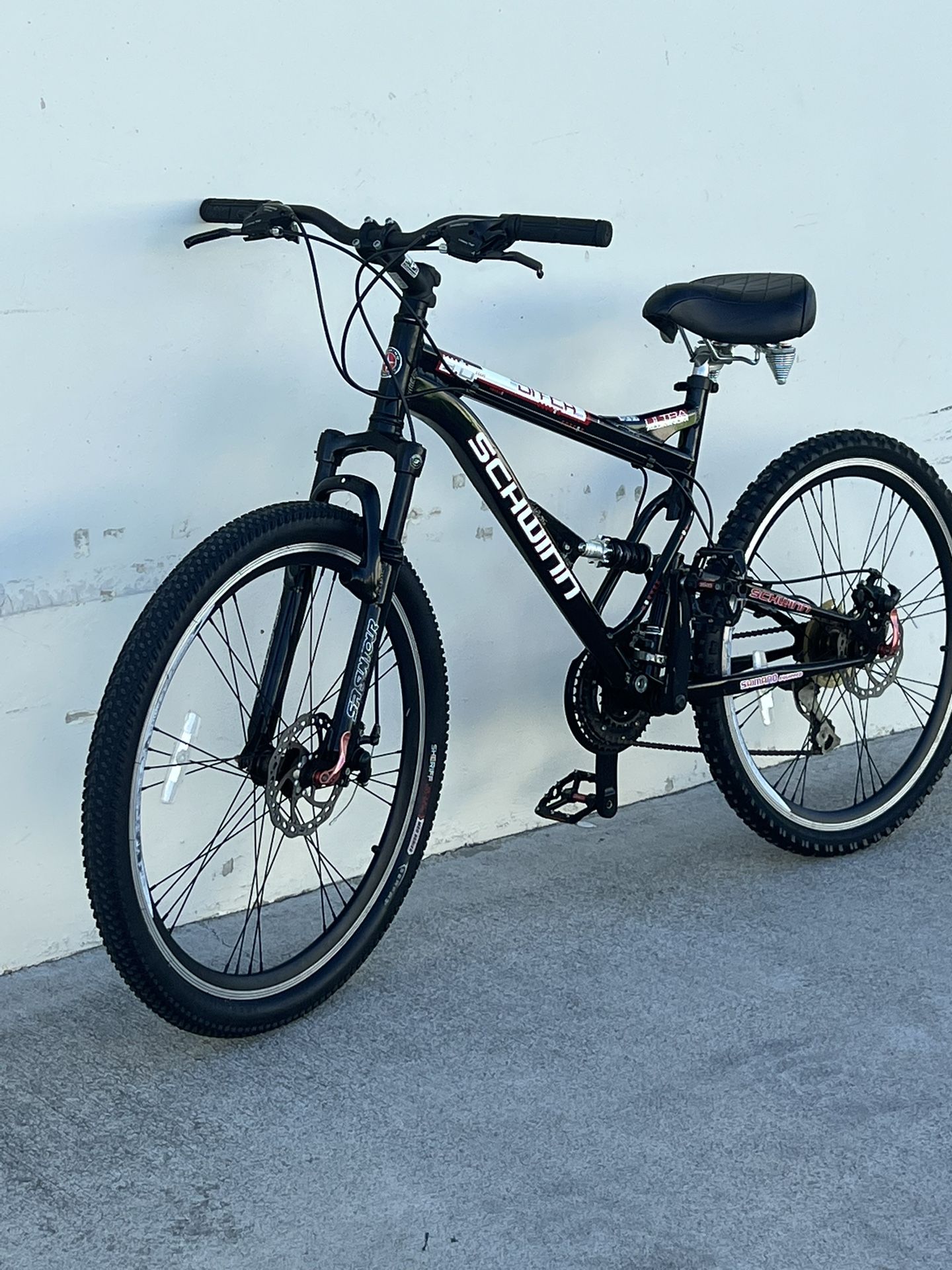 Schwinn Ditch 3.0 Mountain Bike Full Suspension