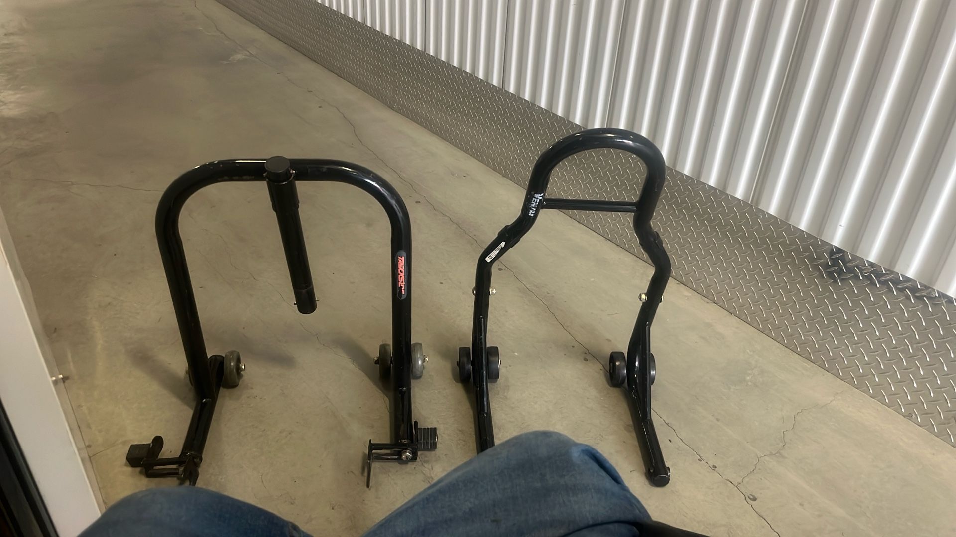 Motorcycle Jack stands