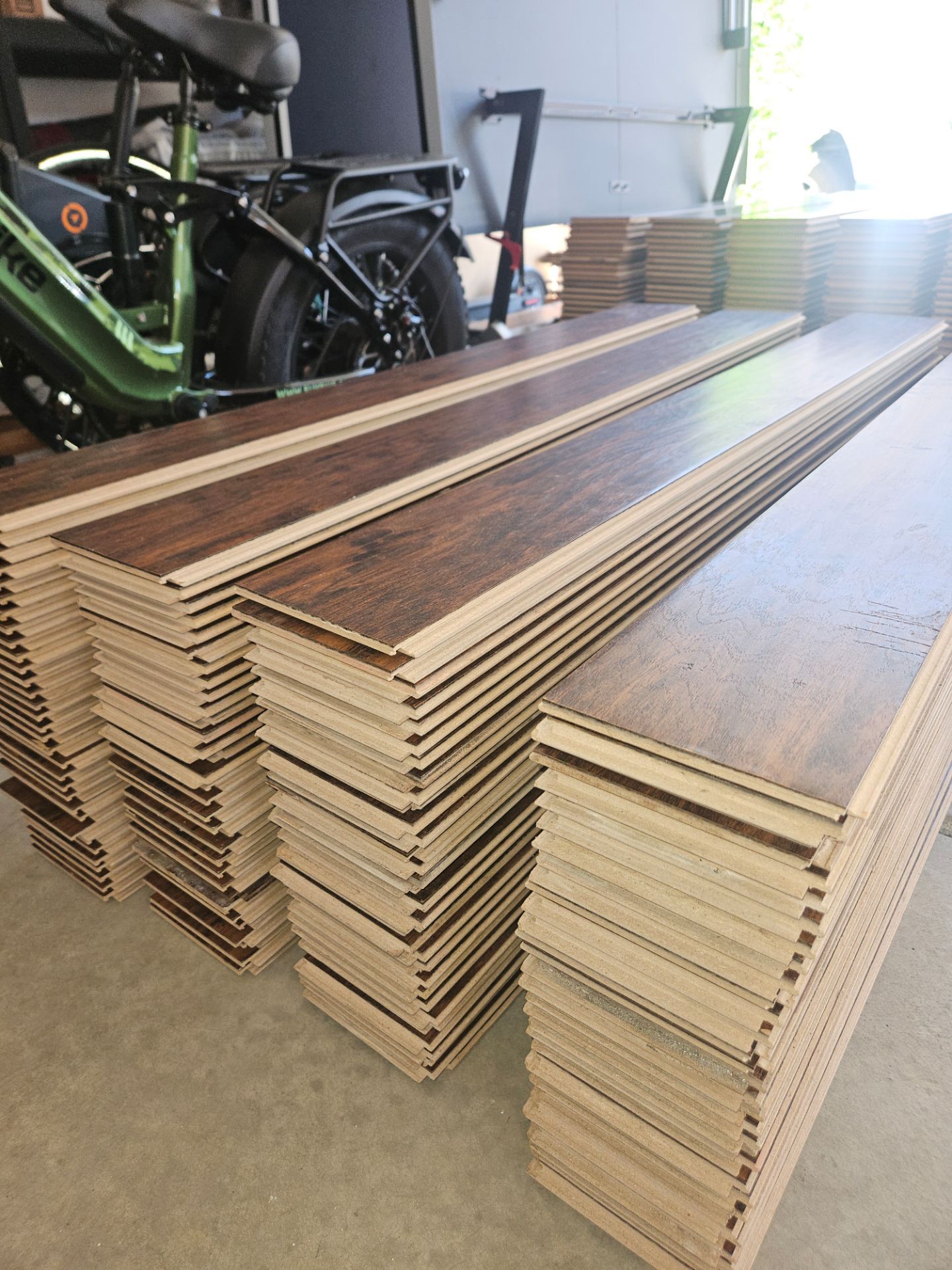 300ft Of Beautiful 12mm brown laminate floors