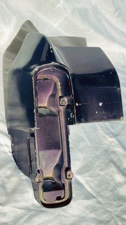 Chevrolet MonteCarlo left and right rear taillight housing