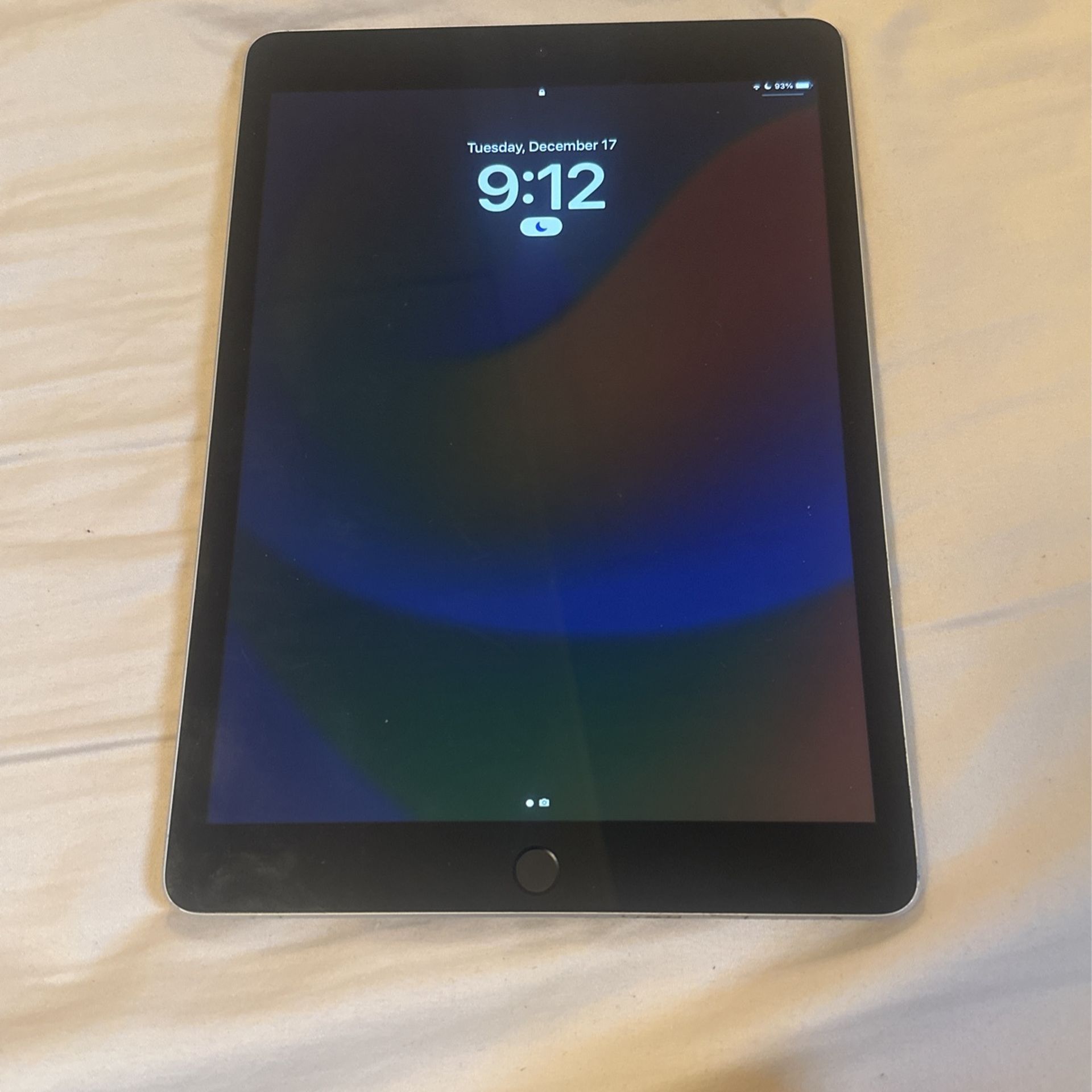Apple iPad 9th Generation 64 Gb Excellent Condition
