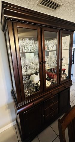 ✨ Dining Room Furniture Sale – Great Deal! ✨