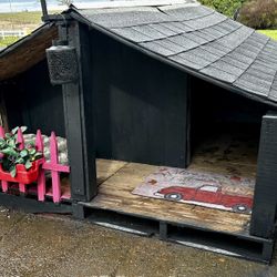 The Ultimate Dog House 