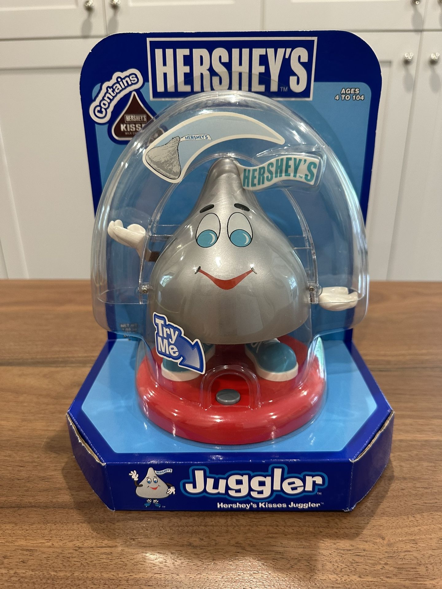 NEW Hershey’s Kisses Juggler