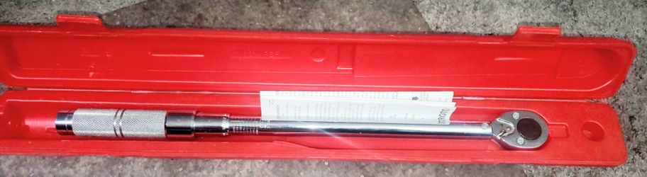 Proto 6068C 1/2" Drive Micrometer Torque Wrench (contact info removed) in-lb w/ Case & Manual – Like New