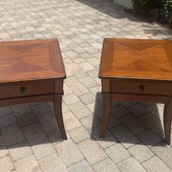 2 Solid Wood end Tables With Drawers 