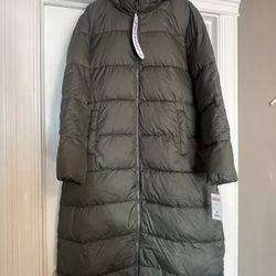 Women’s Long Puffer Coat w/ Removable Hood 